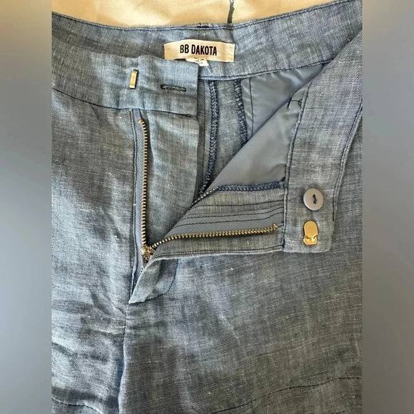 BB Dakota Light Blue Linen Dane Shorts - Picture 9 of 9